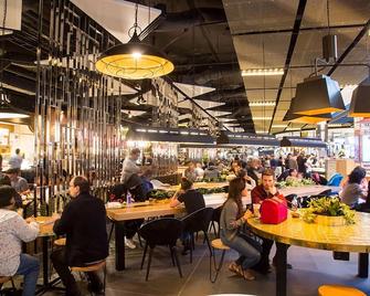 Stylish Studio With Balcony Near Darling - Sydney - Restaurant