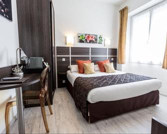 Hotel du Centre - Gramat - Bedroom