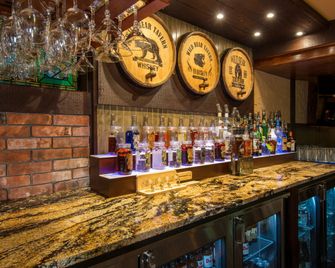 Wild Bear Inn - Pigeon Forge - Restaurant