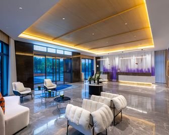 Holiday Inn Express Tangshan Harbour by IHG - Tangshan - Lobby