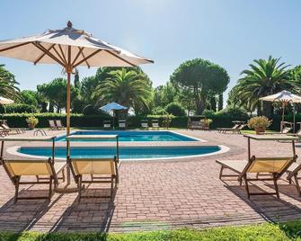 Agriturismo Villa Toscana - Campiglia Marittima - Piscina
