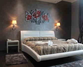 Hotel Mediterraneo - Roccella Ionica - Habitación