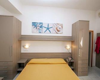Hotel Da Italo - Fetovaia - Schlafzimmer