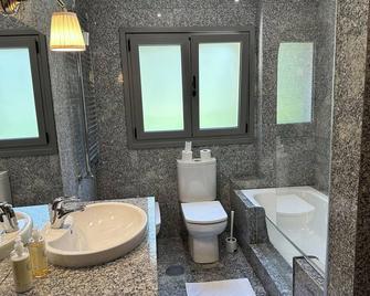 Casa da Praia Guest House 300m from the beach on the road to Santiago de Compostela - Labruge