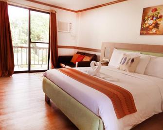 Aerostop Hotel And Restaurant - Plaridel - Bedroom