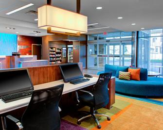 Fairfield Inn & Suites by Marriott Bakersfield North/Airport - Bakersfield - Lounge