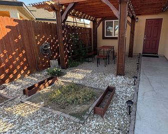 Fully Furnished Family Friendly Home - Los Banos - Binnenhof