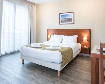 ريسايدهوتيل غرونيت - غرونوبل - غرفة نوم