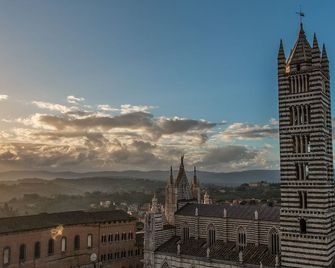 Palazzo del Magnifico B&B - Siena