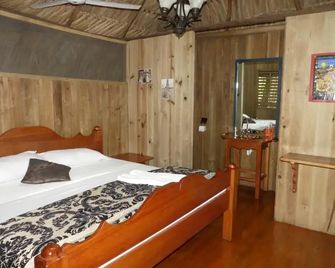 Hotel Kangaroo y Restaurante - Fronteras