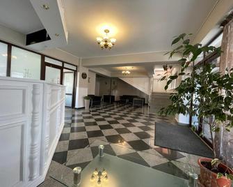 Hotel City - Tulcea - Lobby