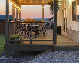 Charming Cottages - Newly Remodeled With Bathrooms And Kitchens - Grangeville - Patio