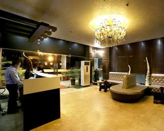 Hotel Oyster - Chandigarh - Reception