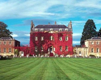 Immaculate Cabin 5 mins to Inverness Dog friendly - Inverness - Building