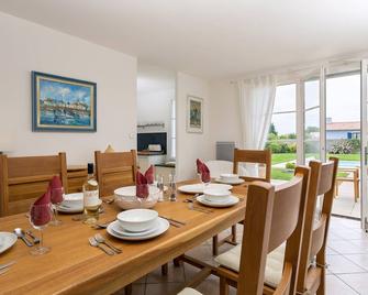 Villa avec piscine privée | sur le Terrain de Golf - L'Aiguillon-sur-Vie - Comedor