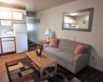 Affordable Suites Concord - Concord - Pokój dzienny