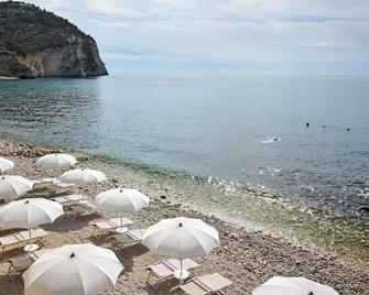 La Locanda Del Carrubo - Mattinata - Beach