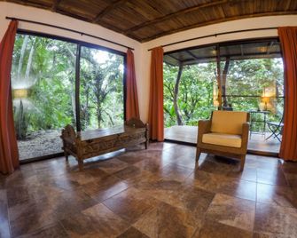 Lodge Margouillat - Tambor