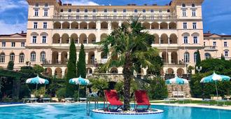 Hotel Kvarner Palace - Cirquenizza - Edificio