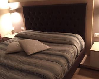 Modus Vivendi - Room E Relax - Brisighella - Schlafzimmer