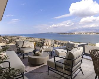 Luxury Villa Aurora with heated pool - Povljana - Varanda