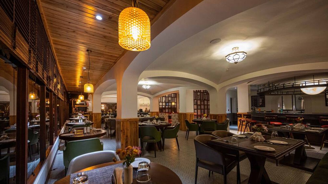 Udaan Hotel Pine Crest