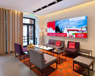 Azimut Hotel Tulskaya Moscow - Moscow - Lounge