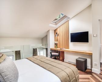 Dbh Duomo Boutique Hotel Lake Como - Como - Bedroom