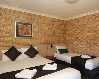 Clermont Country Motor Inn - Clermont - Habitación