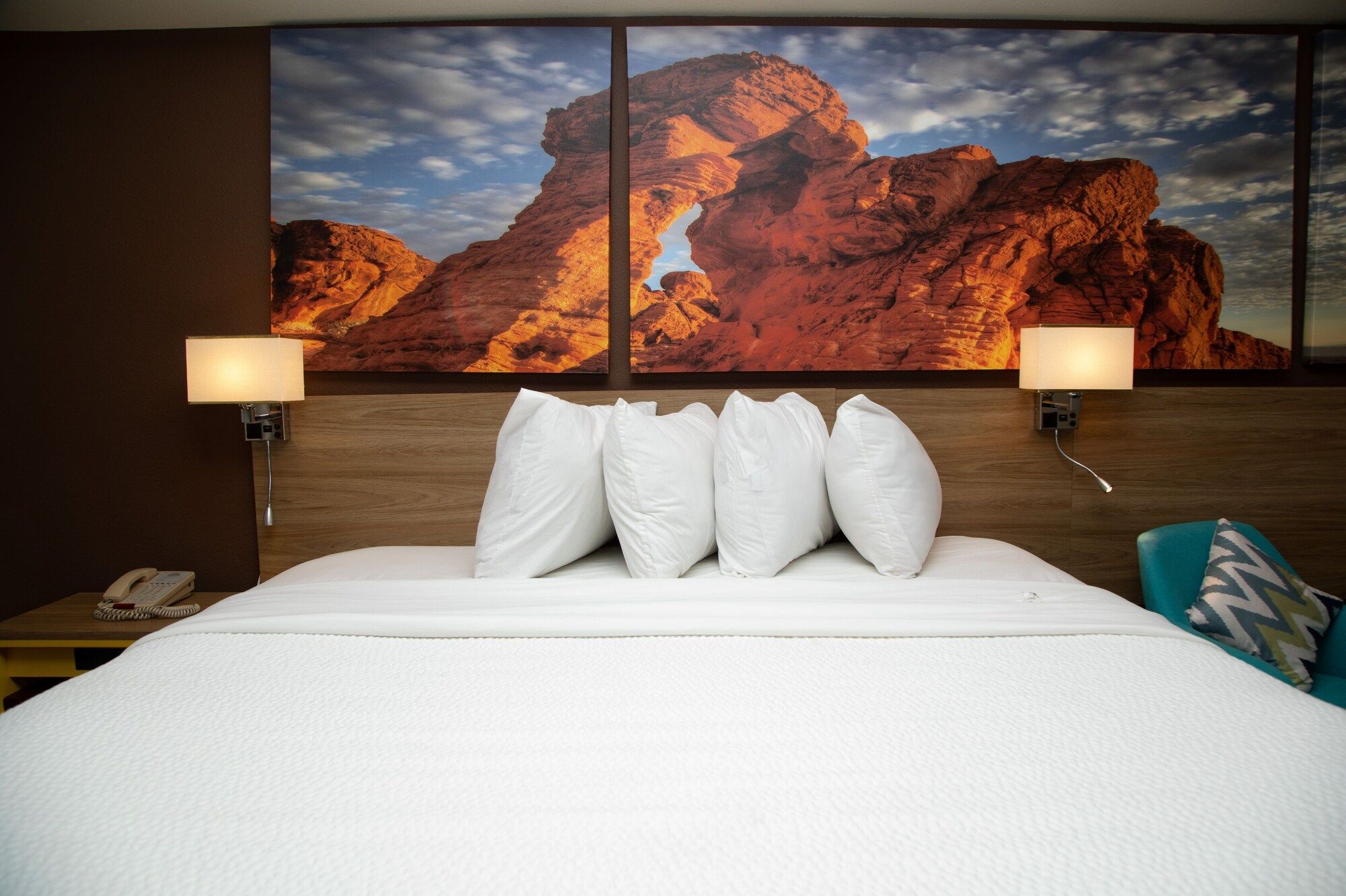 Bedroom view of Days Inn by Wyndham Manitou Springs