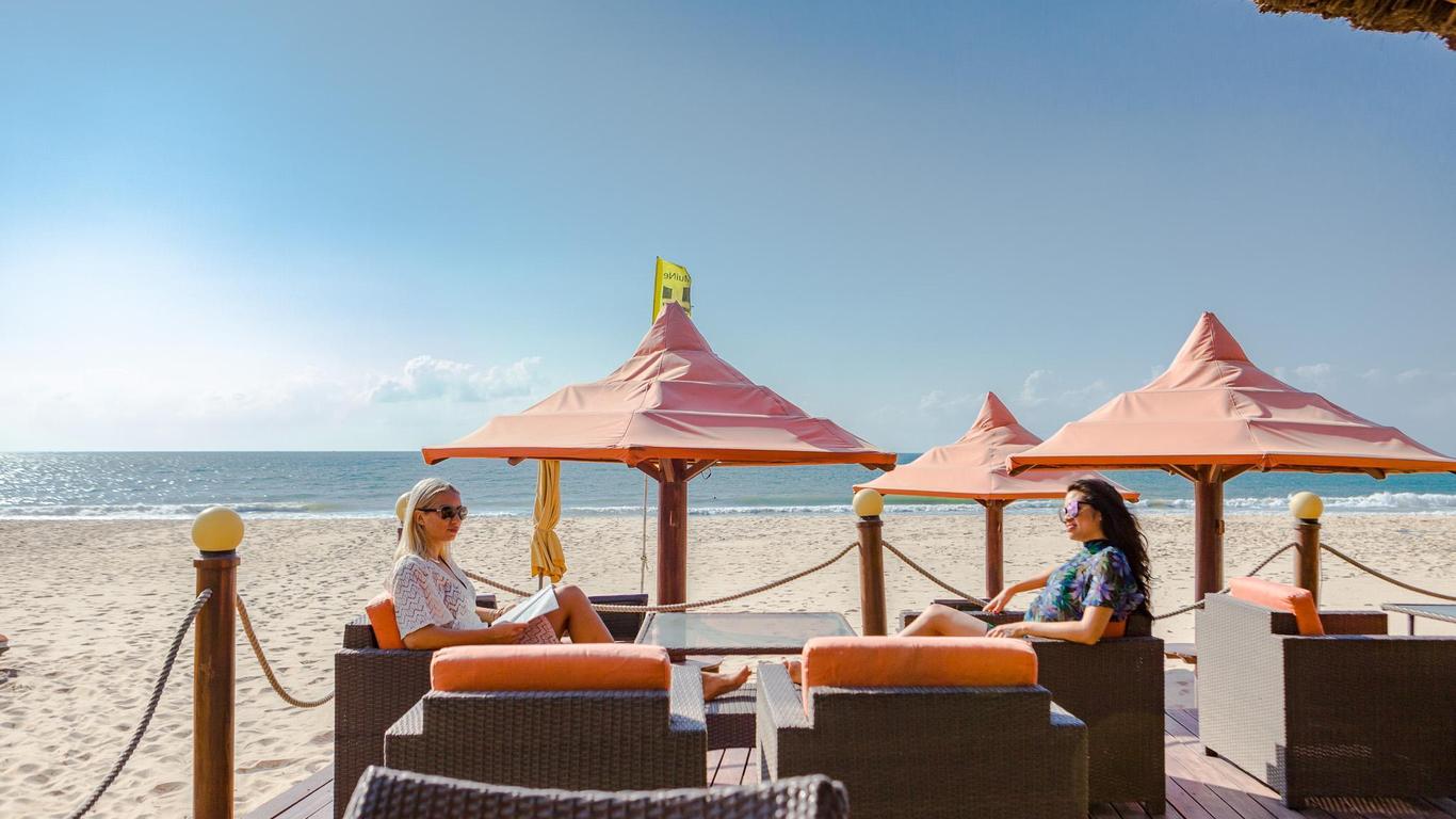 Unique Mui Ne Resort and Spa