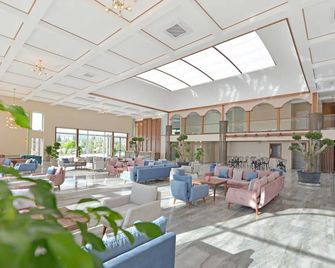 Adempira Thermal & Spa Hotel - Karahayit - Лоббі