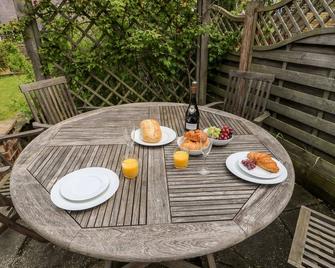 Garden Cottage - Ilkley - Patio