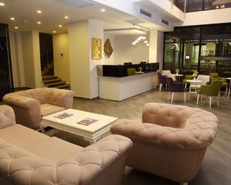 Favorite Hotel - Akcaabat - Salónek