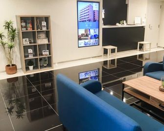 Hotel Livemax Yokkaichi Ekimae - Yokkaichi - Salon