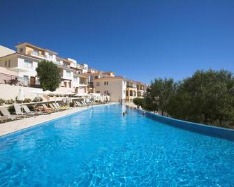 Club Coral View Resort - Pafos - Piscina