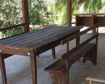 Rent Villa Furnished With Large Veranda Located 1500 Meters From The Sea - Mazara del Vallo - Patio