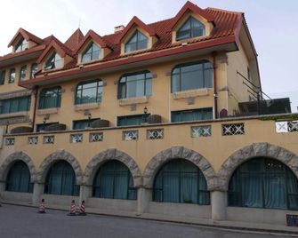 Qingdao The Castle Hotel - Qingdao - Building