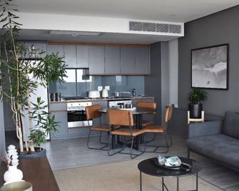 Umhlanga Arch Sea View Apartment - Durban