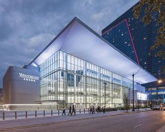 Stylish 2br Cozy South Loop Suite Near Mccormick - Chicago - Edifici