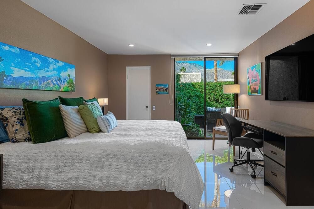 Greenhouse East Palm Springs Jewel - פאלם ספירנגס - חדר שינה