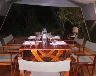 Wilderness Retreat Camping - Yala - Kirinda - Restaurant