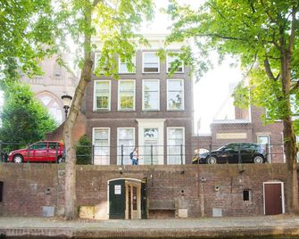 هوتل ميوزيام كورتير أوتريخت - أوترتشت - مبنى