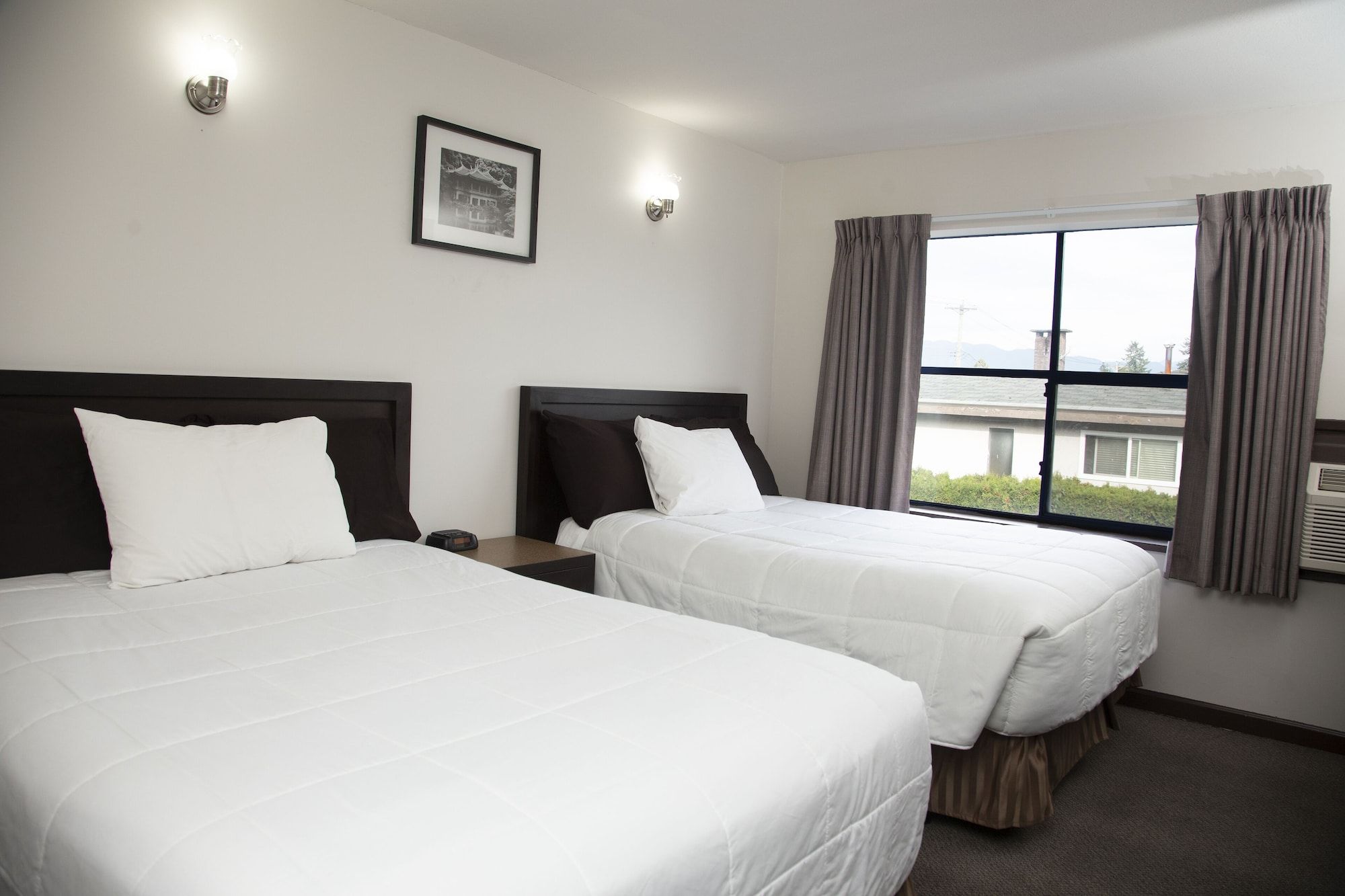 Happy Day Inn - Burnaby - Sovrum
