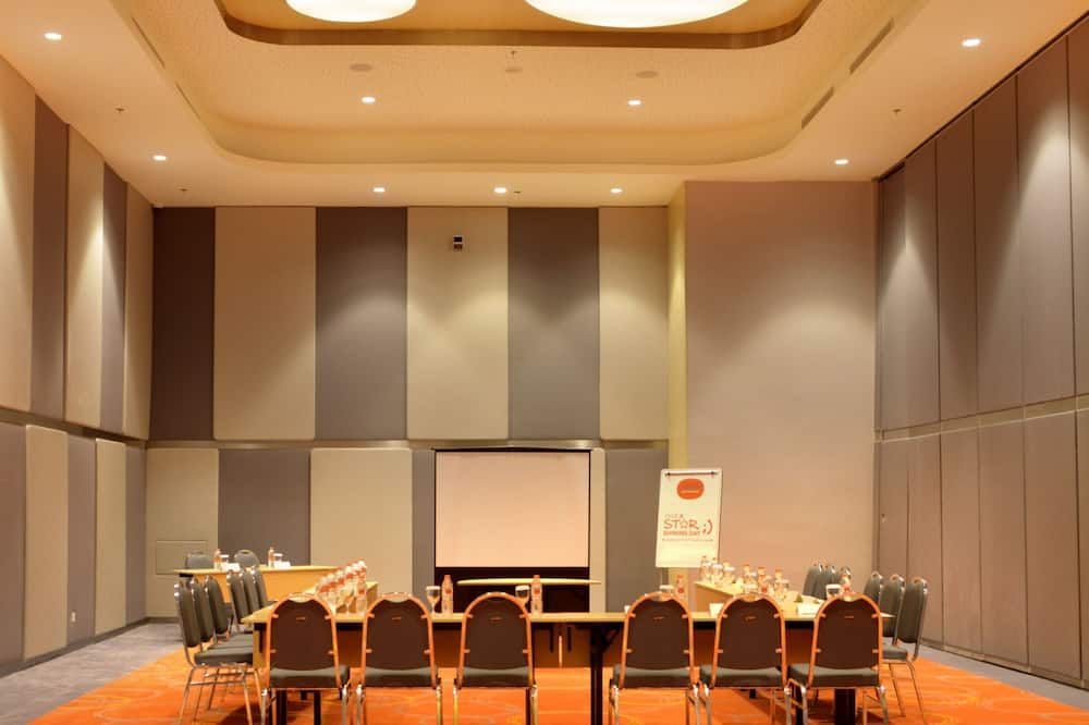 Harris Hotel & Conventions Bekasi - Bekasi - Salle de réunion