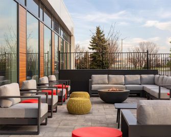Home2 Suites by Hilton Vaughan Toronto ON - 沃恩 - 建築