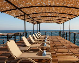 Delta Hotels by Marriott Antalya Lara - Antalya - Balcony