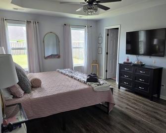 Pretty in Pink- Port wentworth - Port Wentworth - Bedroom