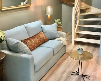 Perlépampille - Dinan - Living room
