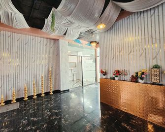 Chopra Farms and Resorts - Gurugram - Front desk